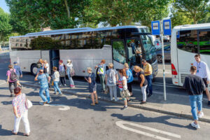 school-charter-bus-rental-Dearbon